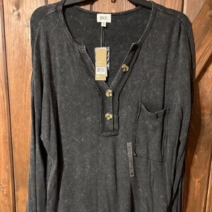 Buckle acid wash Henley button up